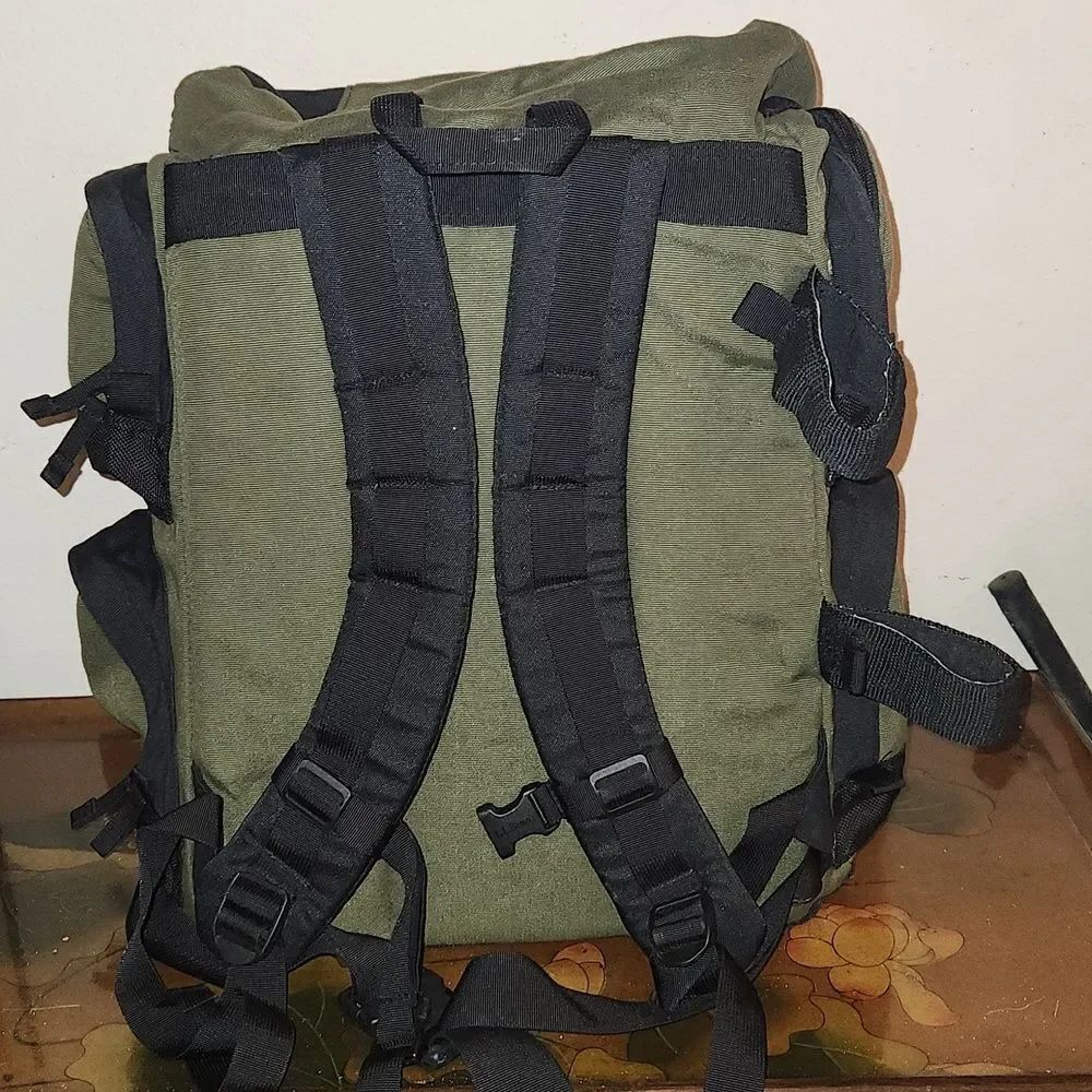 L.L. Bean Hiking Backpack - Picture 3 of 10